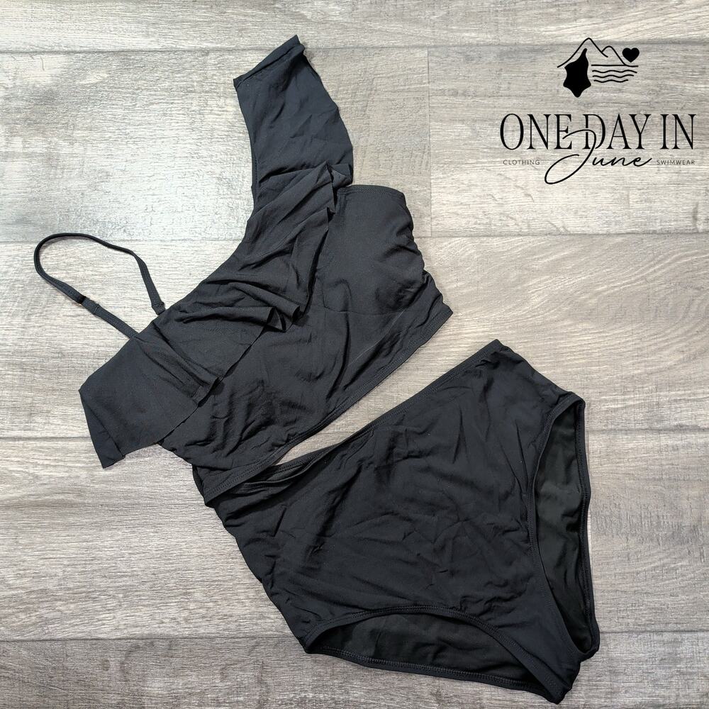 Talisea One Shoulder Cutout One Piece Swimsuit Size M